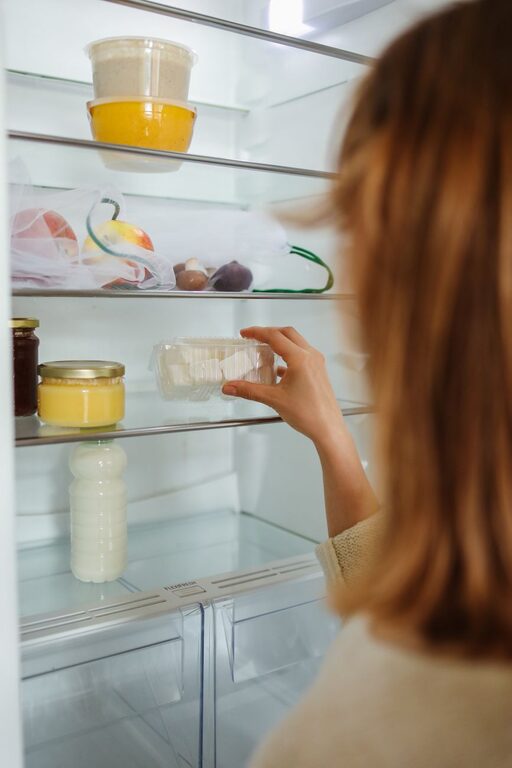 How to Keep a Tidy Fridge and Pantry: Easy Tips for Every Home